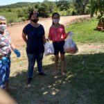 SECRETARIA MUNICIPAL DE EDUCAÇÃO ENTREGA KITS DA ALIMENTAÇÃO ESCOLAR